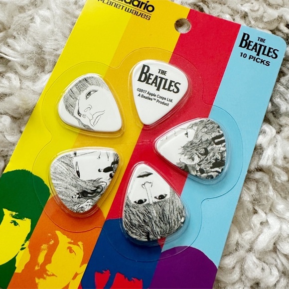 The Beatles Guitar Picks - Picture 6 of 6